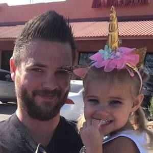 Meet your Posher, Casey